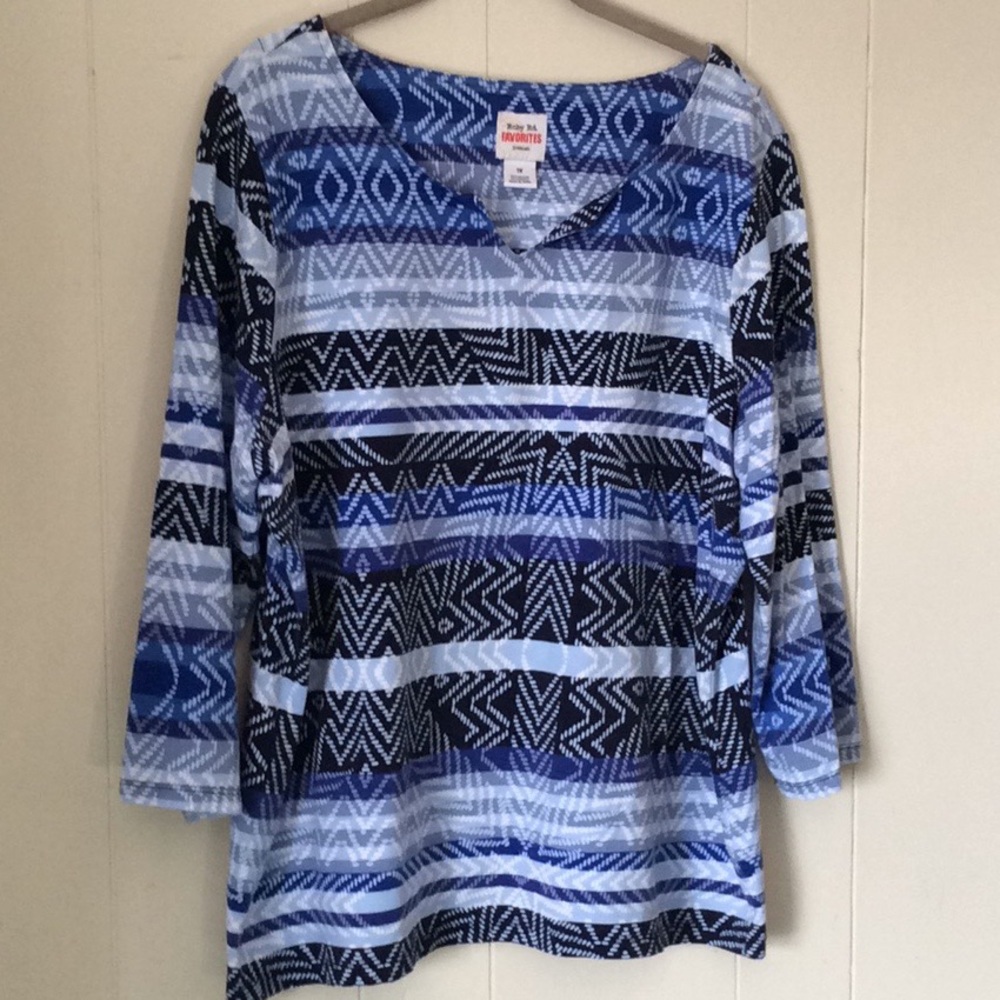 Ruby Road V-neck top. 1X